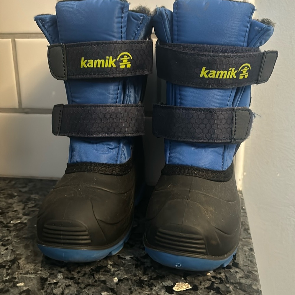 Kamik snow boots